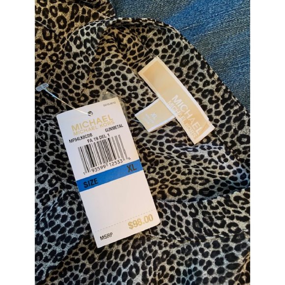 Michael Kors Blouse Smocked Leopard Print Blouse - Picture 5 of 6